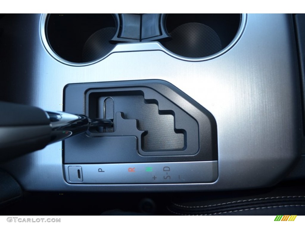 2013 Camry SE - Super White / Black/Ash photo #14