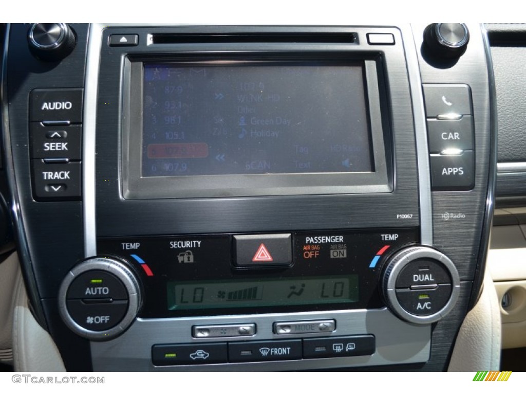 2013 Camry Hybrid XLE - Cypress Green Metallic / Ivory photo #12