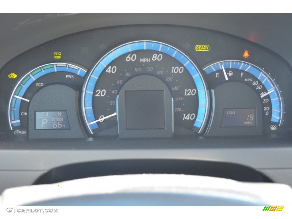 2013 Camry Hybrid XLE - Cypress Green Metallic / Ivory photo #18