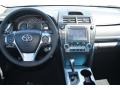 Super White - Camry SE Photo No. 9