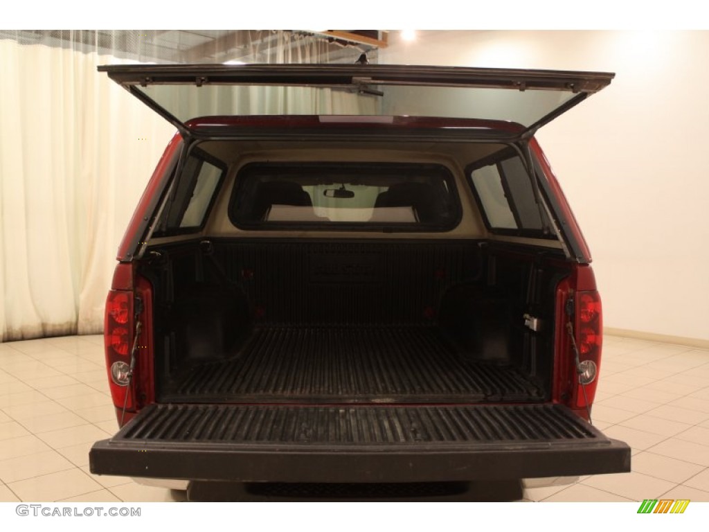 2004 Colorado LS Crew Cab - Dark Cherry Red Metallic / Medium Dark Pewter photo #12