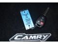 Super White - Camry SE Photo No. 18