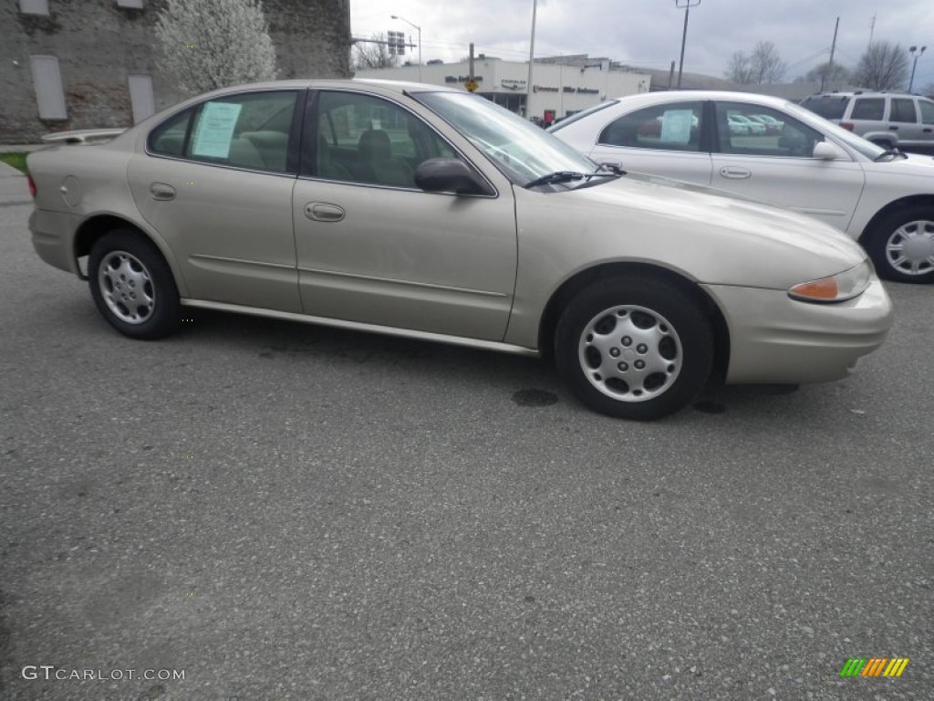 Sandstone 2004 Oldsmobile Alero GL1 Sedan Exterior Photo #80241517