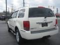 2007 Cool Vanilla White Chrysler Aspen Limited HEMI 4WD  photo #3