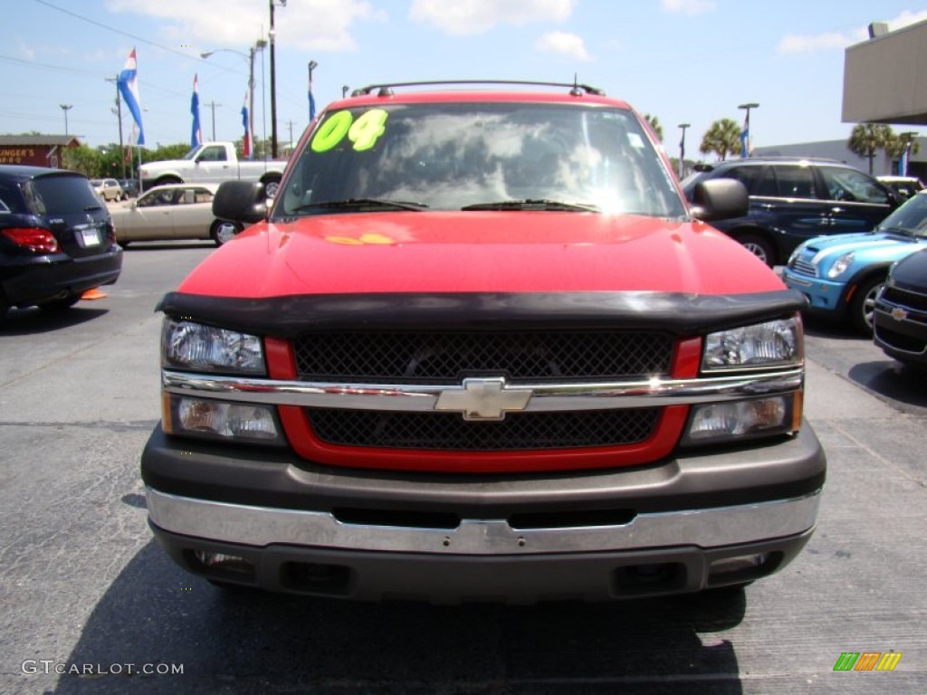 2004 Avalanche 1500 Z71 4x4 - Victory Red / Dark Charcoal photo #3