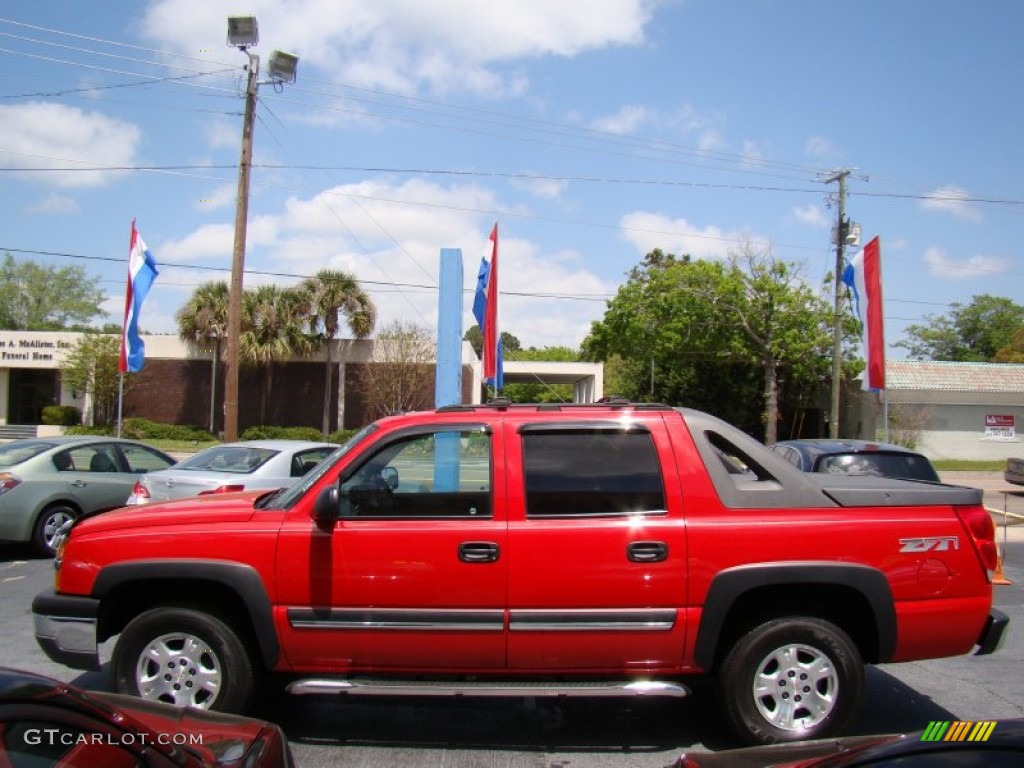 2004 Avalanche 1500 Z71 4x4 - Victory Red / Dark Charcoal photo #5