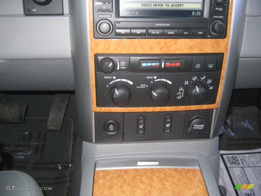 2007 Aspen Limited HEMI 4WD - Cool Vanilla White / Dark Slate Gray/Light Slate Gray photo #14