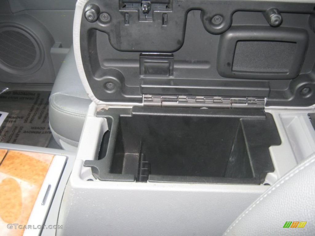 2007 Aspen Limited HEMI 4WD - Cool Vanilla White / Dark Slate Gray/Light Slate Gray photo #16