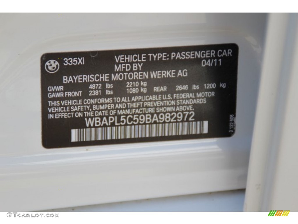 2011 3 Series 335i xDrive Sedan - Alpine White / Black photo #33