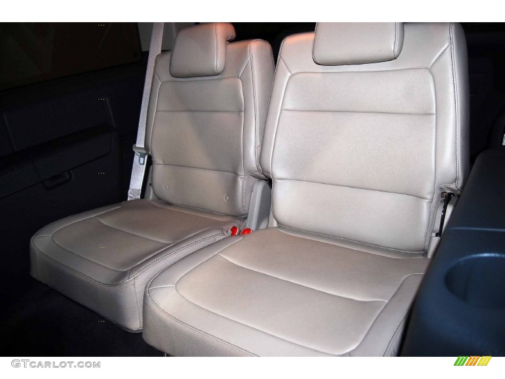 2009 Ford Flex SEL Rear Seat Photos
