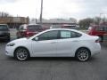 Bright White - Dart SXT Photo No. 3