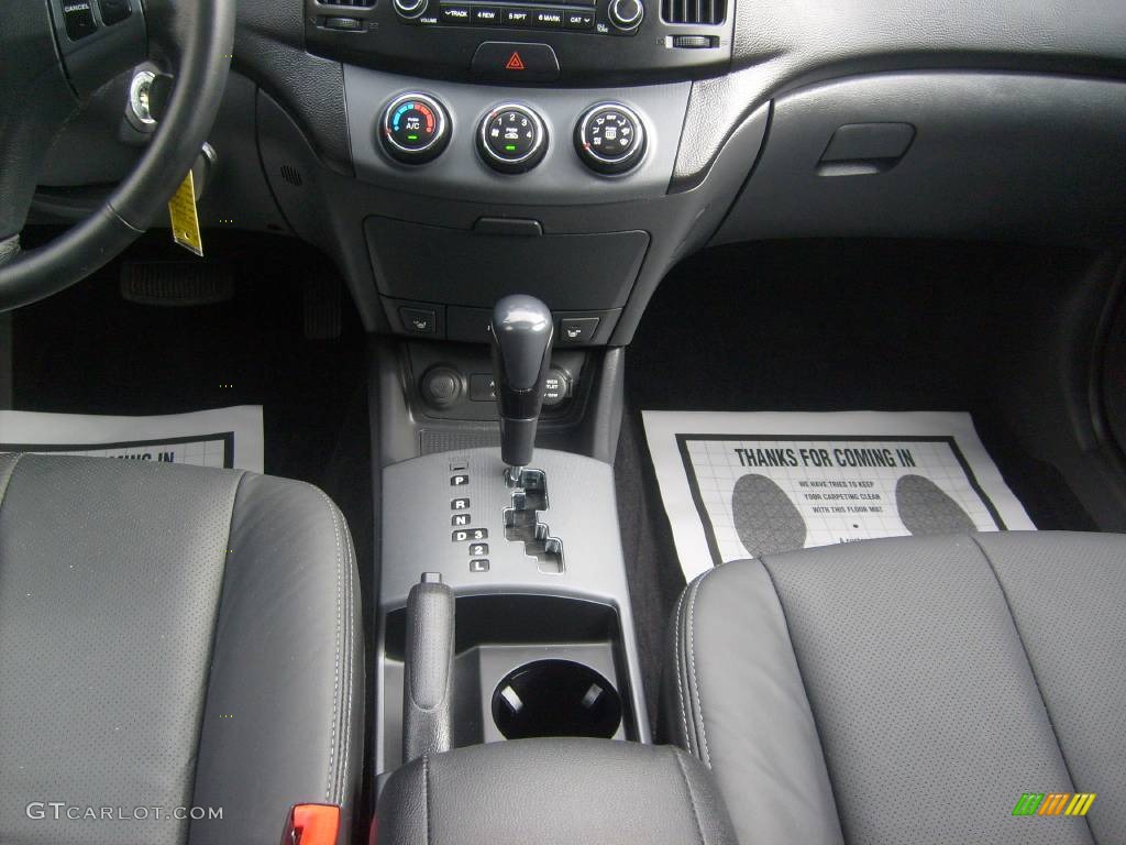 2008 Elantra SE Sedan - QuickSilver Metallic / Black photo #24