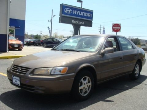 1999 Toyota Camry XLE Data, Info and Specs