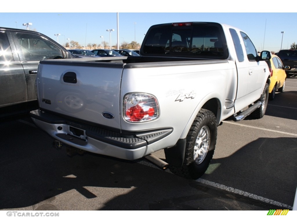 2003 F150 XLT SuperCab 4x4 - Silver Metallic / Medium Graphite Grey photo #2