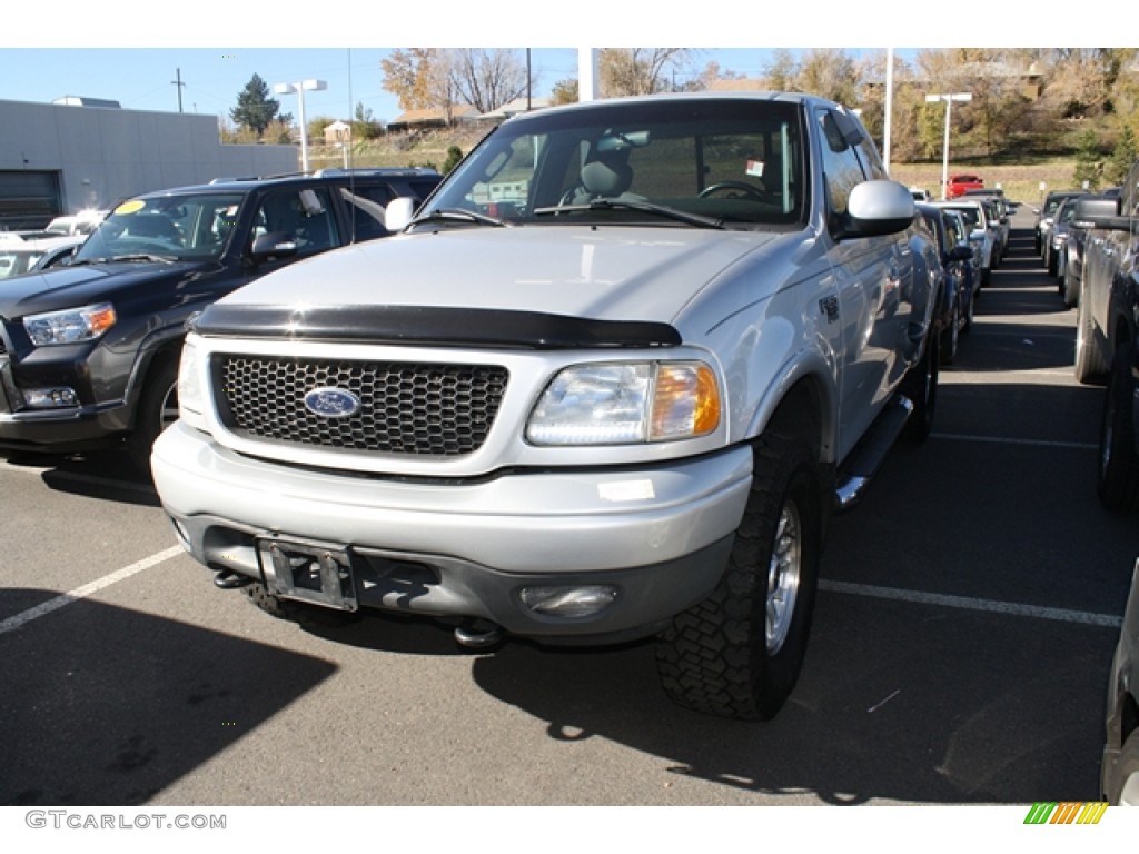 2003 F150 XLT SuperCab 4x4 - Silver Metallic / Medium Graphite Grey photo #4