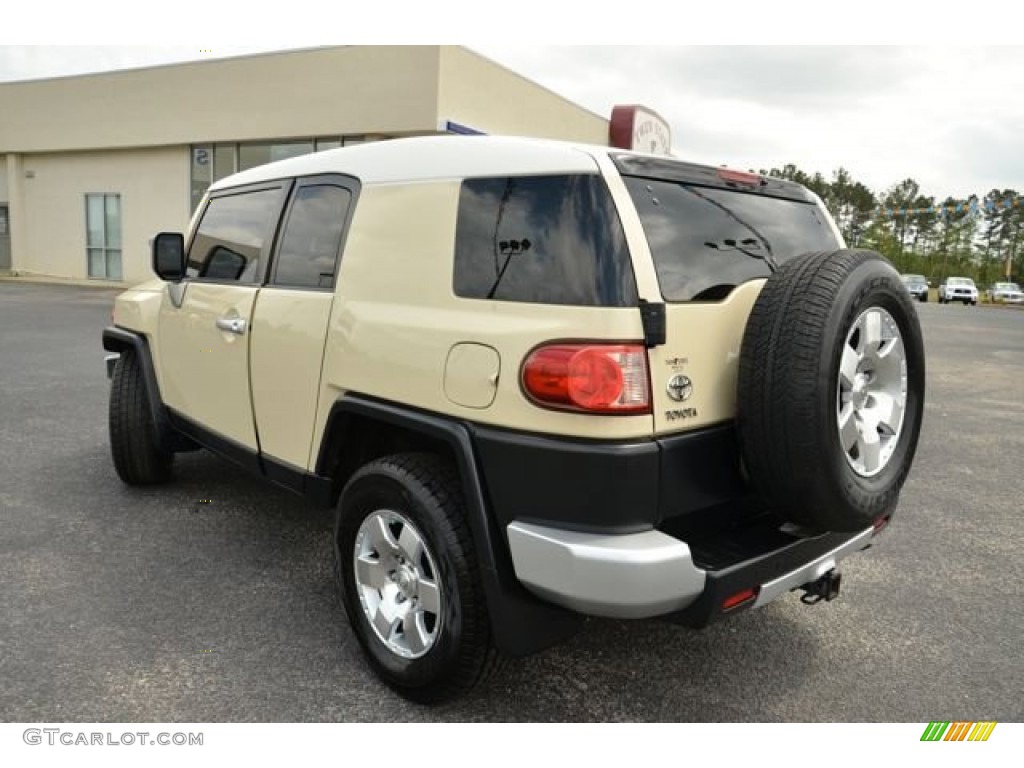 2008 FJ Cruiser  - Sandstorm Metallic / Dark Charcoal photo #7