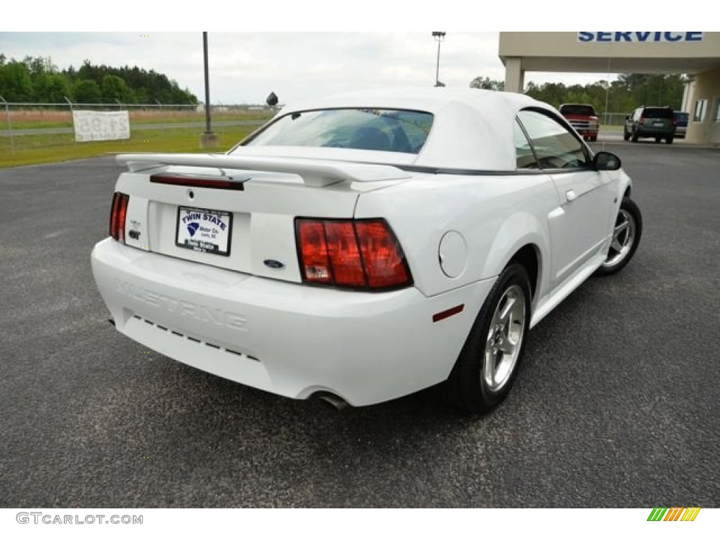 2003 Mustang GT Convertible - Oxford White / Ivory White photo #5