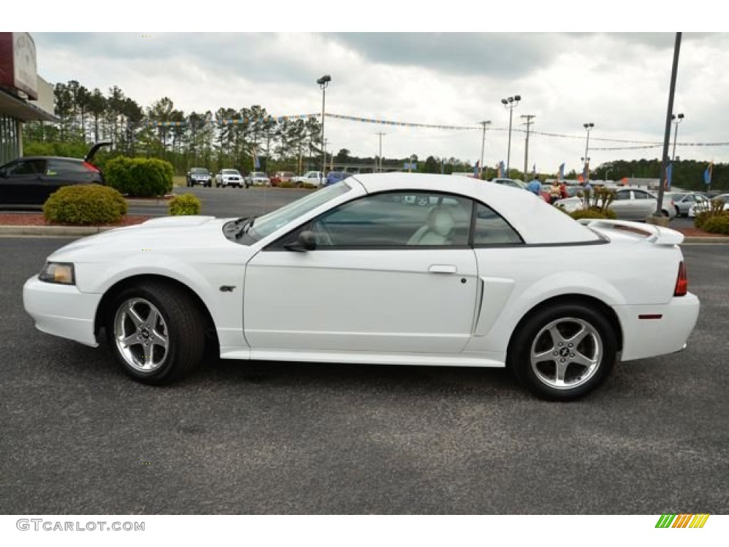 2003 Mustang GT Convertible - Oxford White / Ivory White photo #9