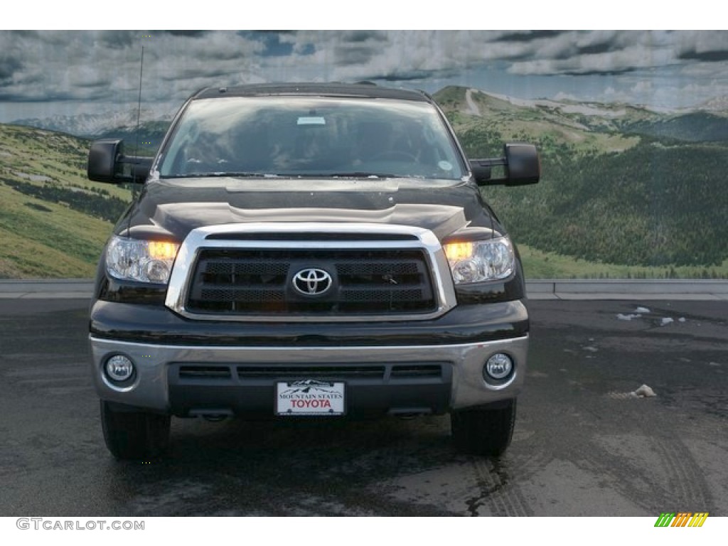 2013 Tundra CrewMax 4x4 - Black / Graphite photo #3