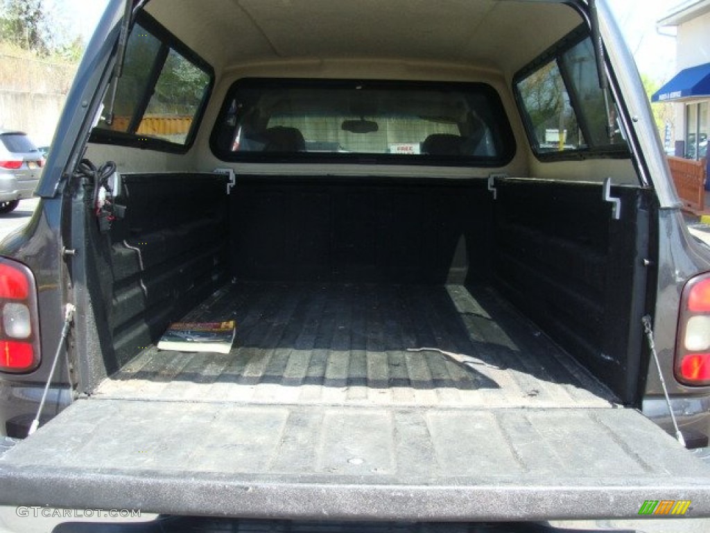 2005 Sierra 1500 SLE Extended Cab - Carbon Metallic / Dark Pewter photo #17