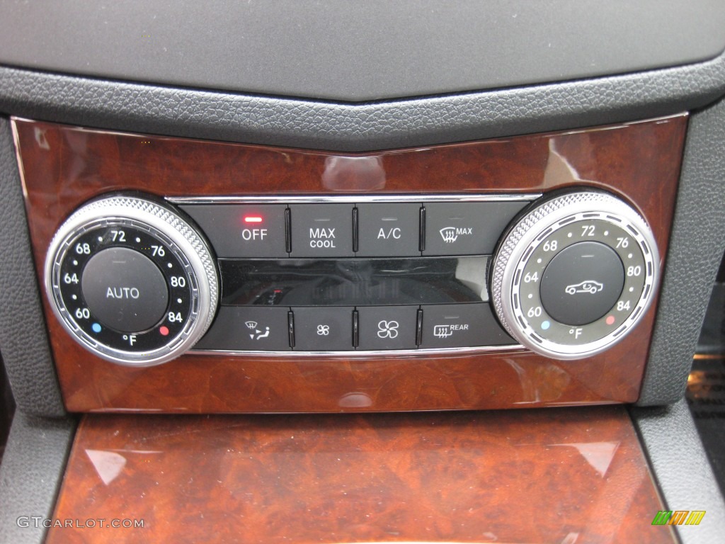 2010 C 300 Sport - Black / Black photo #12