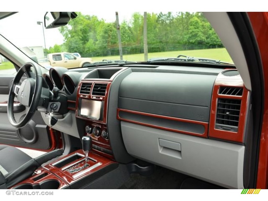 2010 Dodge Nitro Detonator Dashboard Photos