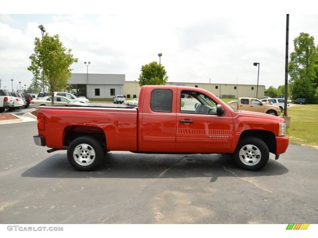 2010 Silverado 1500 LT Extended Cab - Victory Red / Ebony photo #4