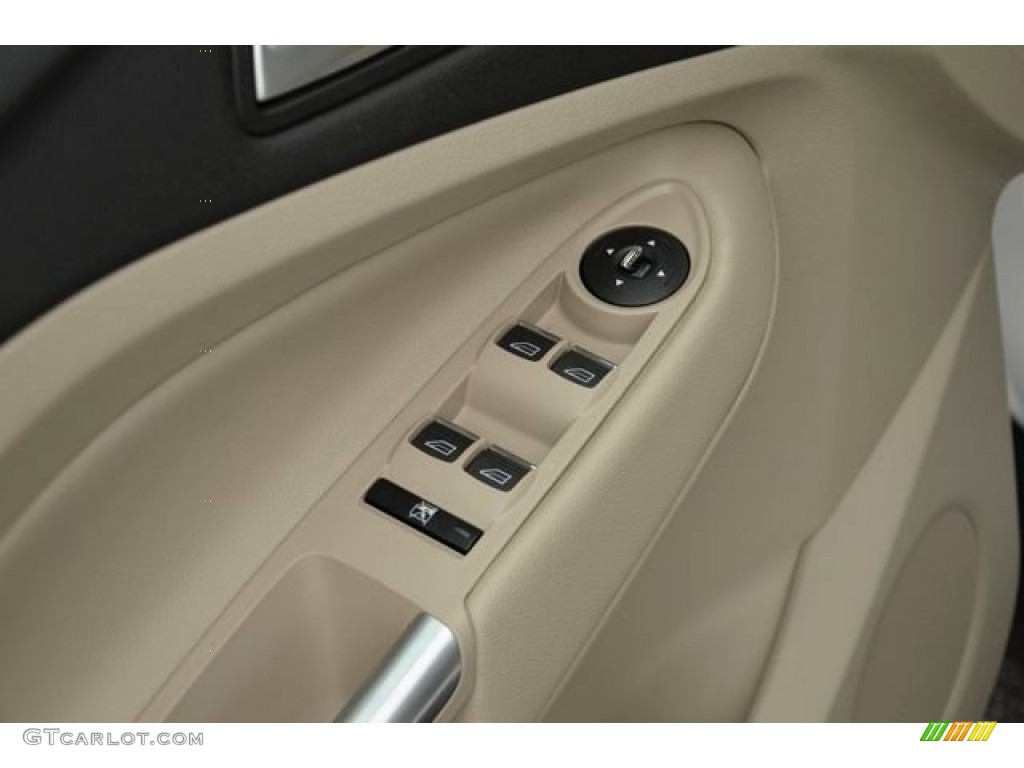 2013 C-Max Hybrid SEL - White Platinum / Medium Light Stone photo #20