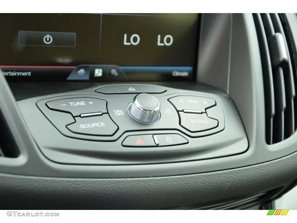 2013 Ford C-Max Hybrid SE Controls Photo #80255468