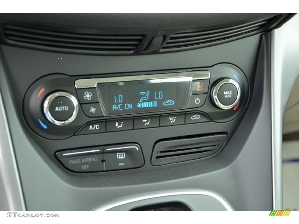 2013 Ford C-Max Hybrid SE Controls Photo #80255483