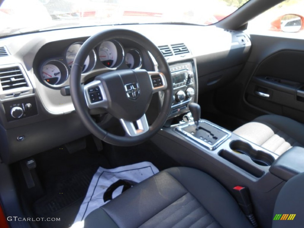 2011 Challenger SE - Toxic Orange Pearl / Dark Slate Gray photo #9
