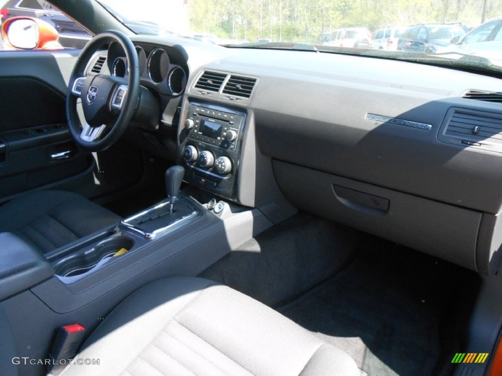 2011 Challenger SE - Toxic Orange Pearl / Dark Slate Gray photo #12
