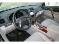 Ash Interior Photo for 2013 Toyota Highlander #80256325