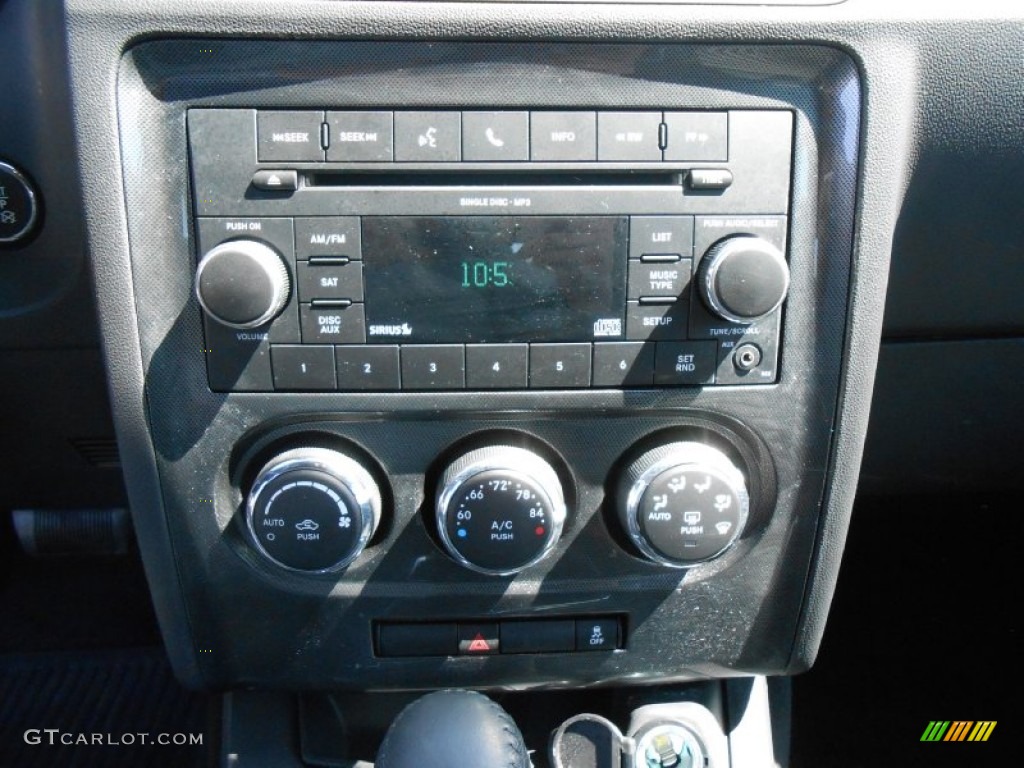 2011 Challenger SE - Toxic Orange Pearl / Dark Slate Gray photo #20