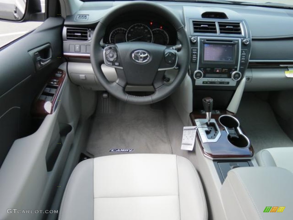 2013 Camry XLE - Magnetic Gray Metallic / Ash photo #5