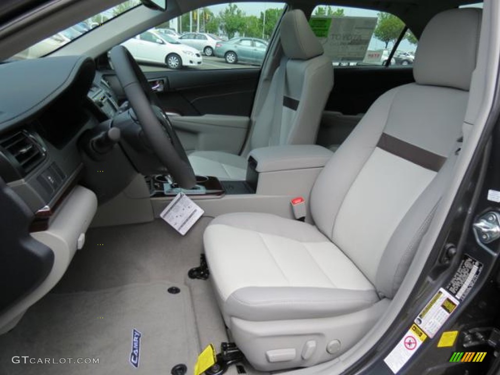 2013 Camry XLE - Magnetic Gray Metallic / Ash photo #8