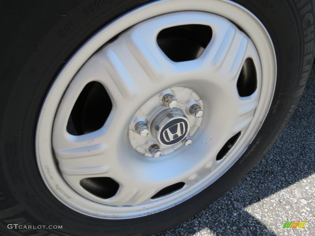 2006 Honda CR-V LX Wheel Photos