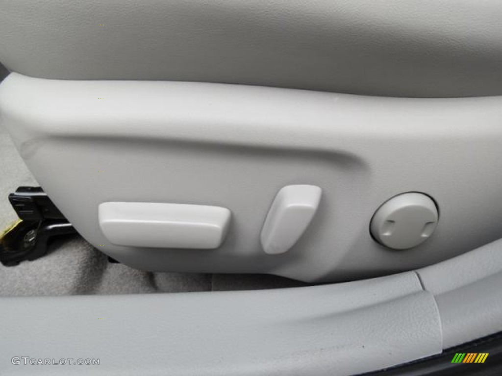 2013 Camry XLE - Magnetic Gray Metallic / Ash photo #9