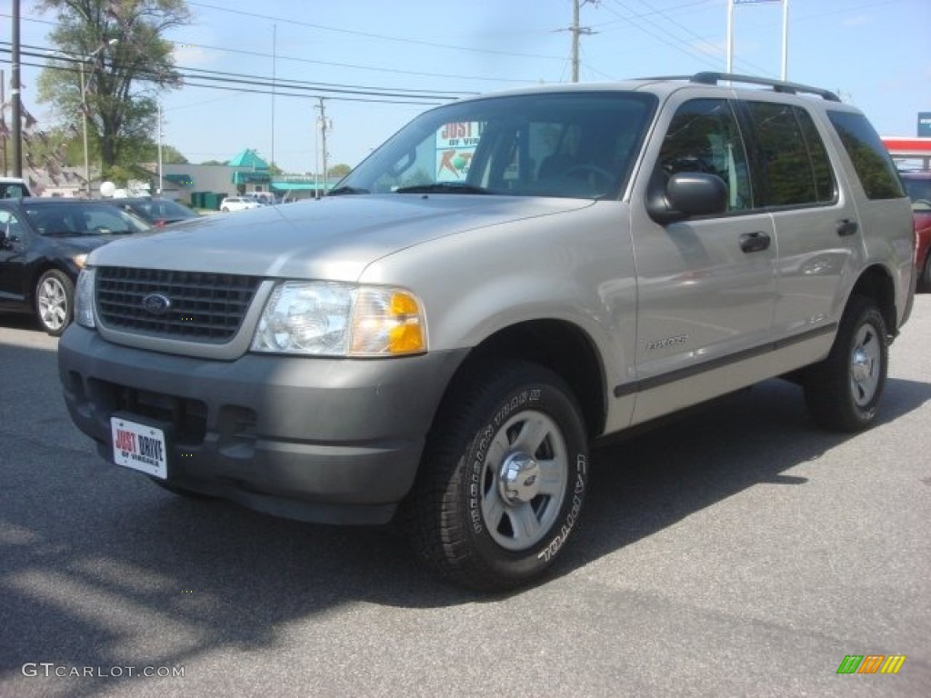 2004 Explorer XLS - Silver Birch Metallic / Graphite photo #2