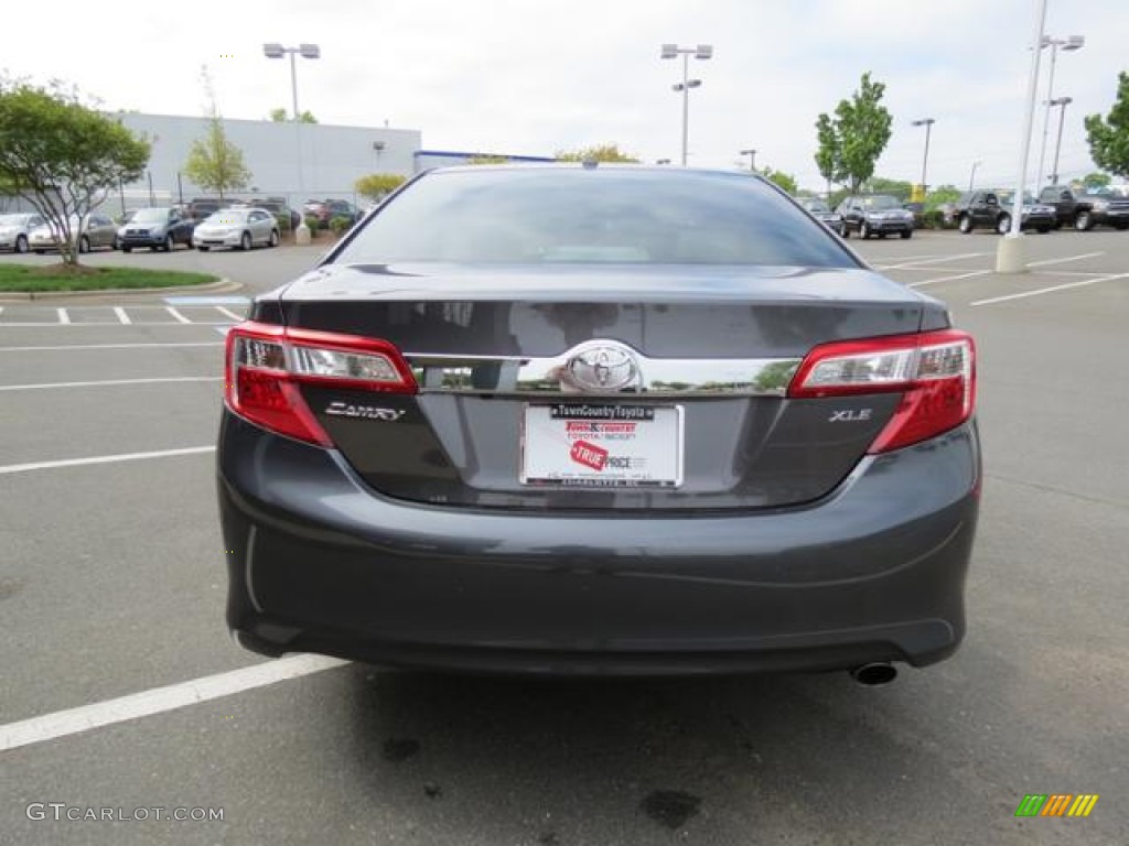 2013 Camry XLE - Magnetic Gray Metallic / Ash photo #21