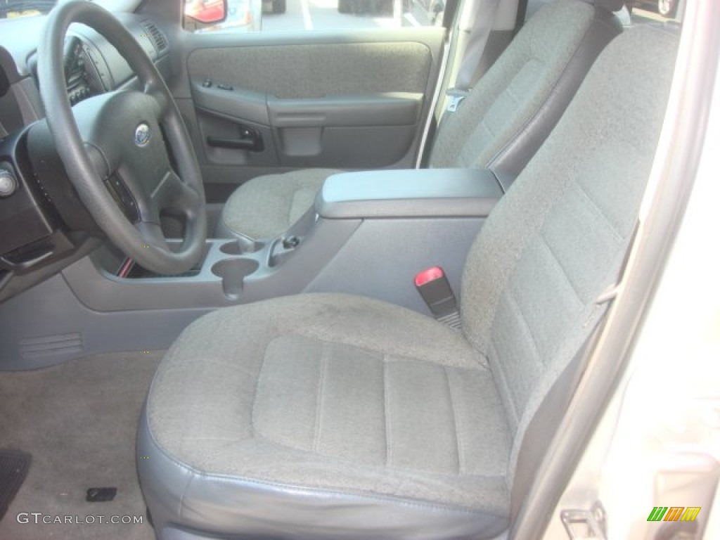 2004 Explorer XLS - Silver Birch Metallic / Graphite photo #10