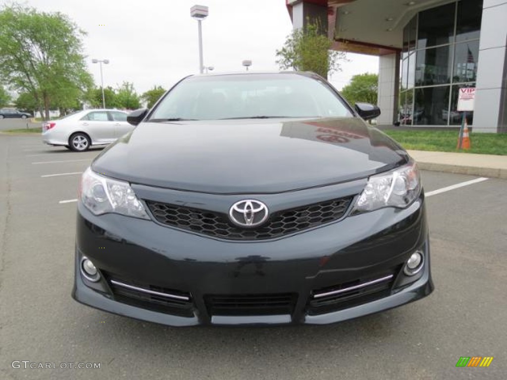 2013 Camry SE - Magnetic Gray Metallic / Black photo #2