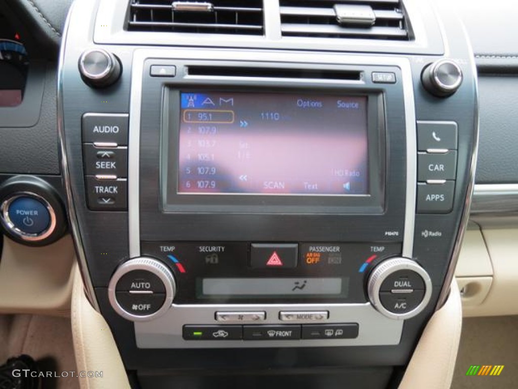 2013 Camry Hybrid XLE - Attitude Black Metallic / Ivory photo #13