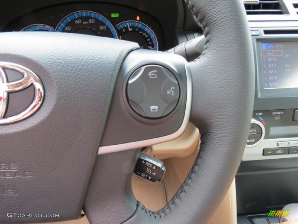 2013 Camry Hybrid XLE - Attitude Black Metallic / Ivory photo #16