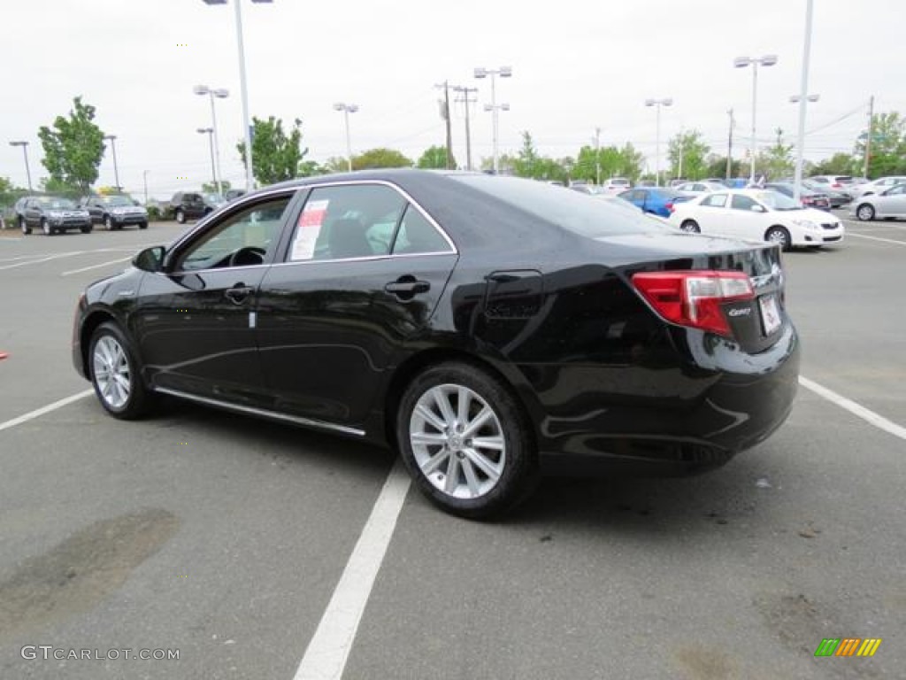 2013 Camry Hybrid XLE - Attitude Black Metallic / Ivory photo #21