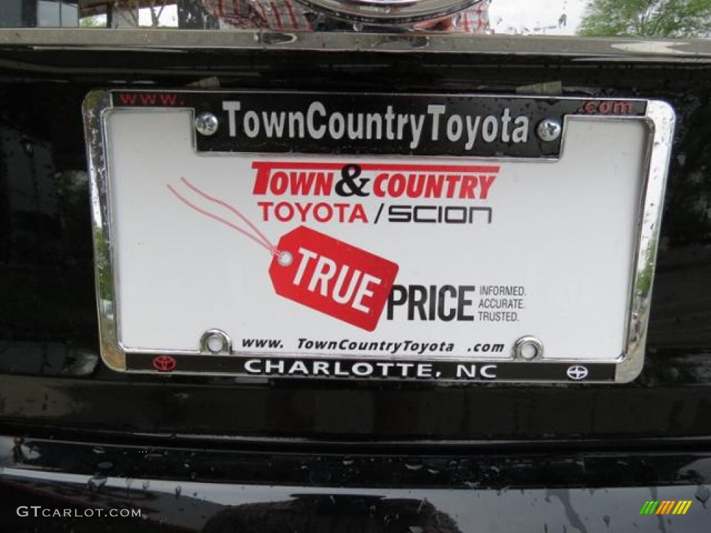 2013 Camry Hybrid XLE - Attitude Black Metallic / Ivory photo #23