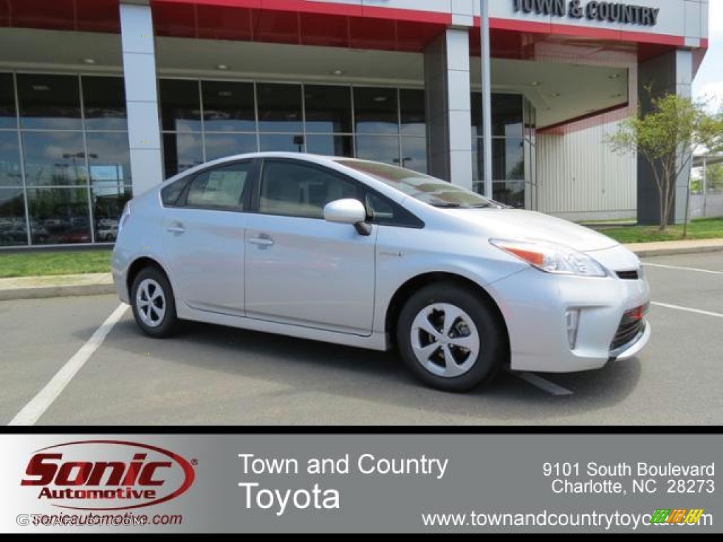 2013 Prius Three Hybrid - Classic Silver Metallic / Misty Gray photo #1