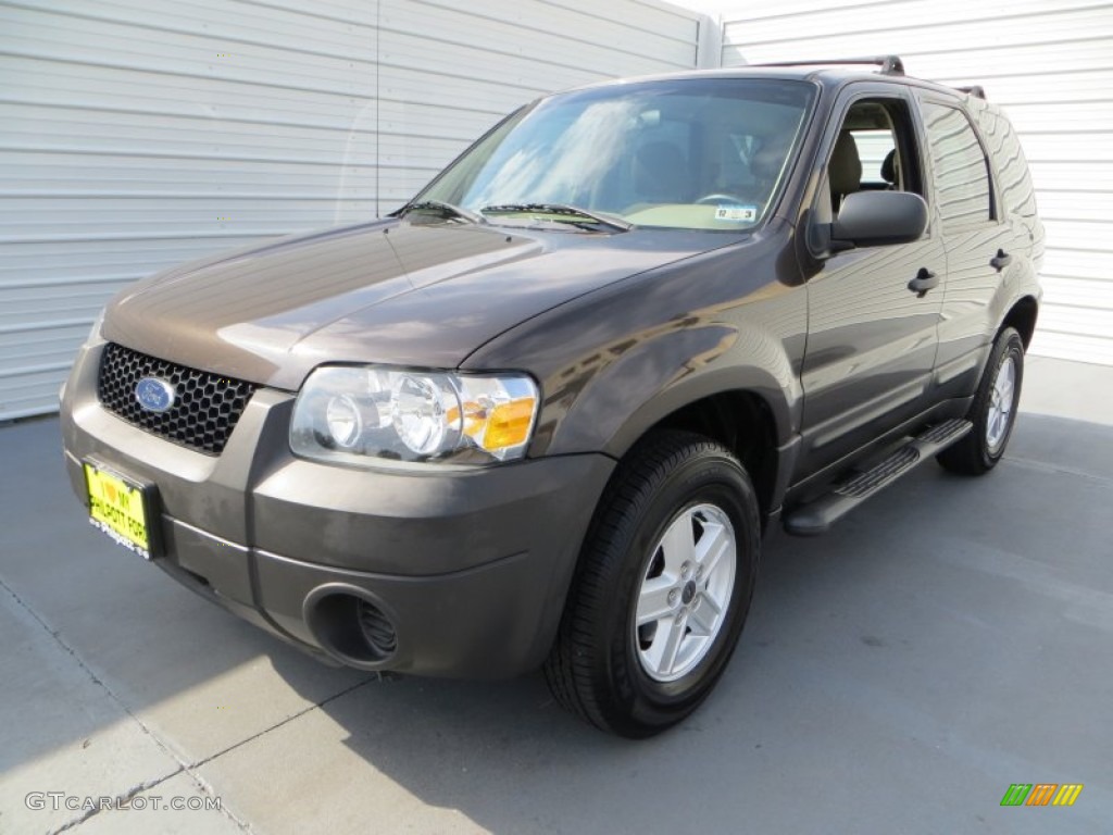 2007 Escape XLS - Dark Stone Metallic / Medium/Dark Pebble photo #7