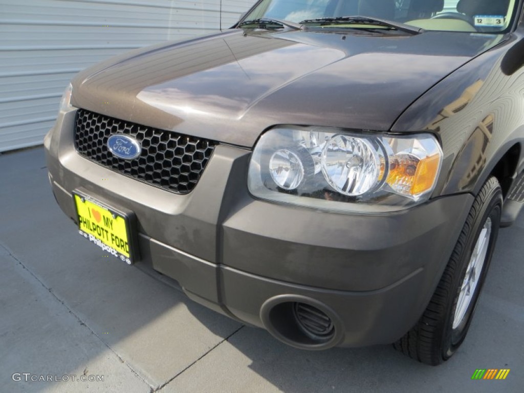 2007 Escape XLS - Dark Stone Metallic / Medium/Dark Pebble photo #10