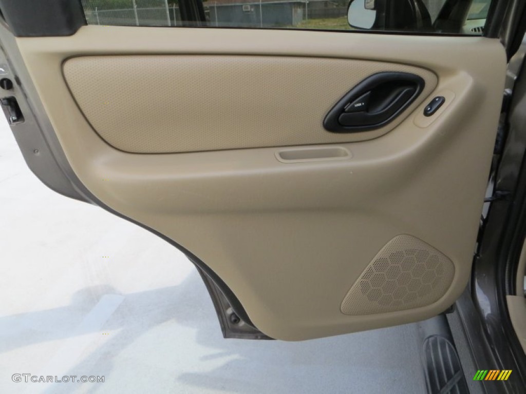 2007 Escape XLS - Dark Stone Metallic / Medium/Dark Pebble photo #30